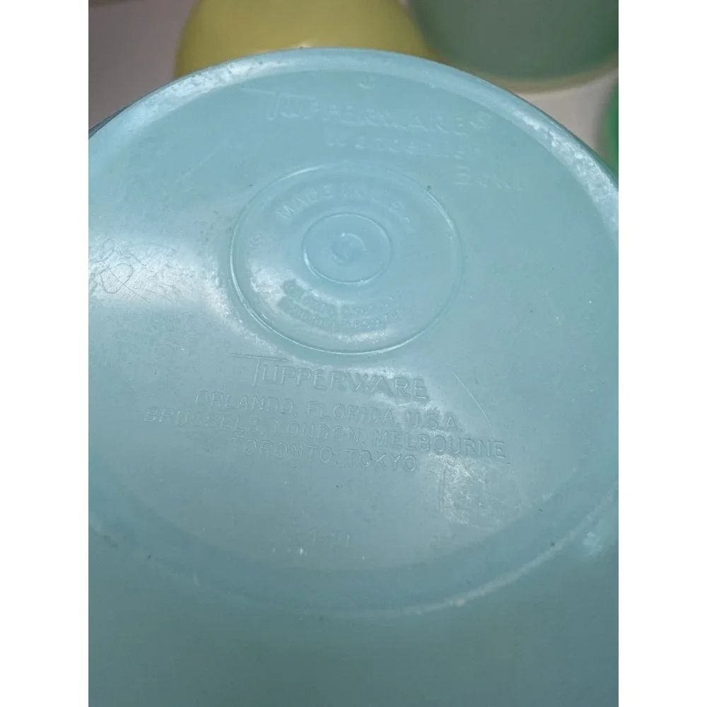 Vintage Tupperware Wonderlier Nesting Bowls Lids Pastel Storage Containers